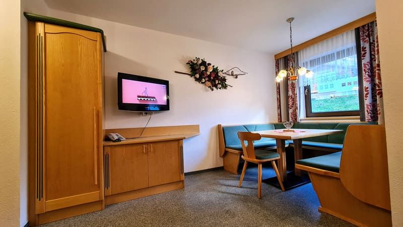 Appartement mit Küche im Apart-Garni Romantica Galtür