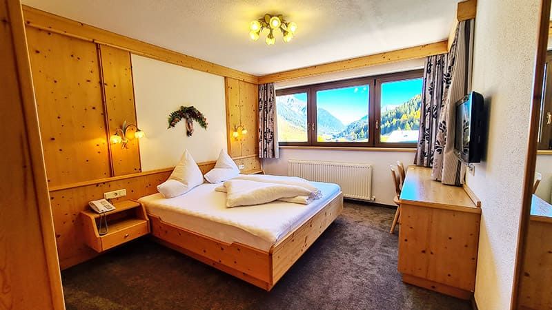 Doppelzimmer im Apart-Garni Romantica Galtür Tirol