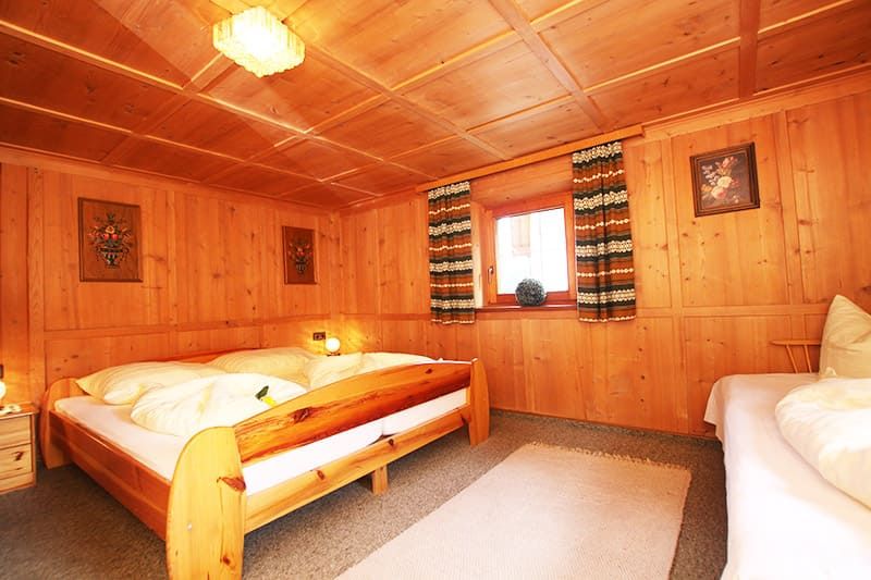 Wiesenhof Ferienhaus Dreibettzimmer Galtür Tirol